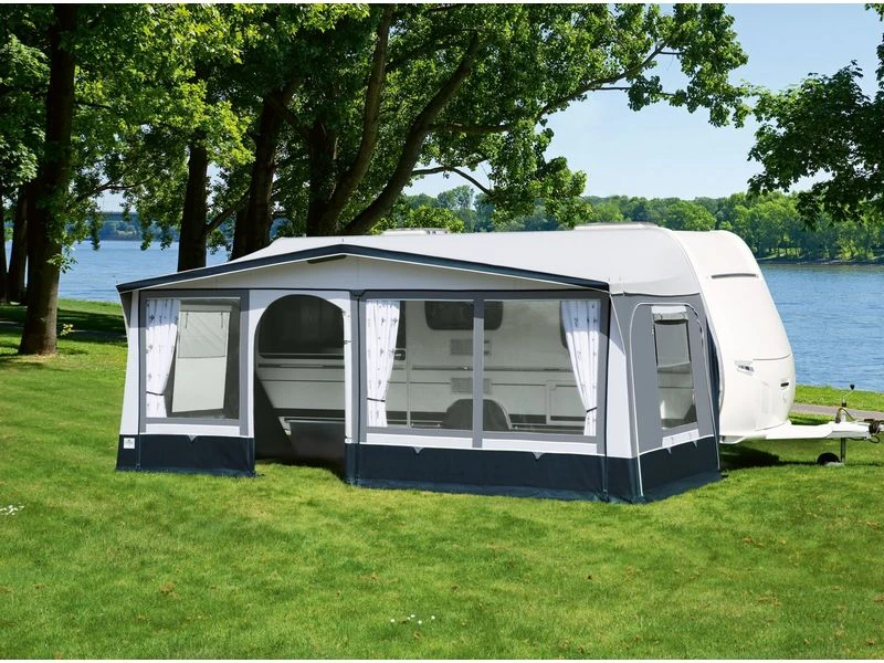 Brand Caravanvoortent Como 240 1 Brand Caravanvoortent Como 240